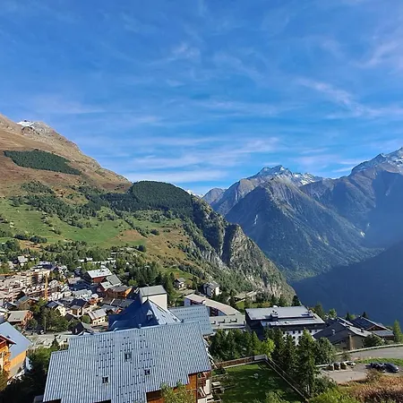 Appartement T2 Calme, Accès Pistes, Parking Privé - Fr-1-516-89 *